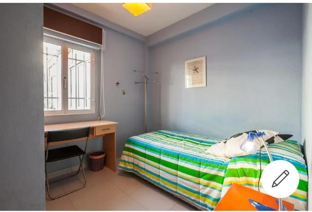 Piso Con Buena Red Wiffi Fibra Optica Alquiler De Habitaciones セビリア エクステリア 写真